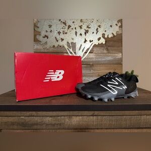 New Balance Mens Lacrosse Cleats Freeze V4 Low Black Gray Size 9 D NEW